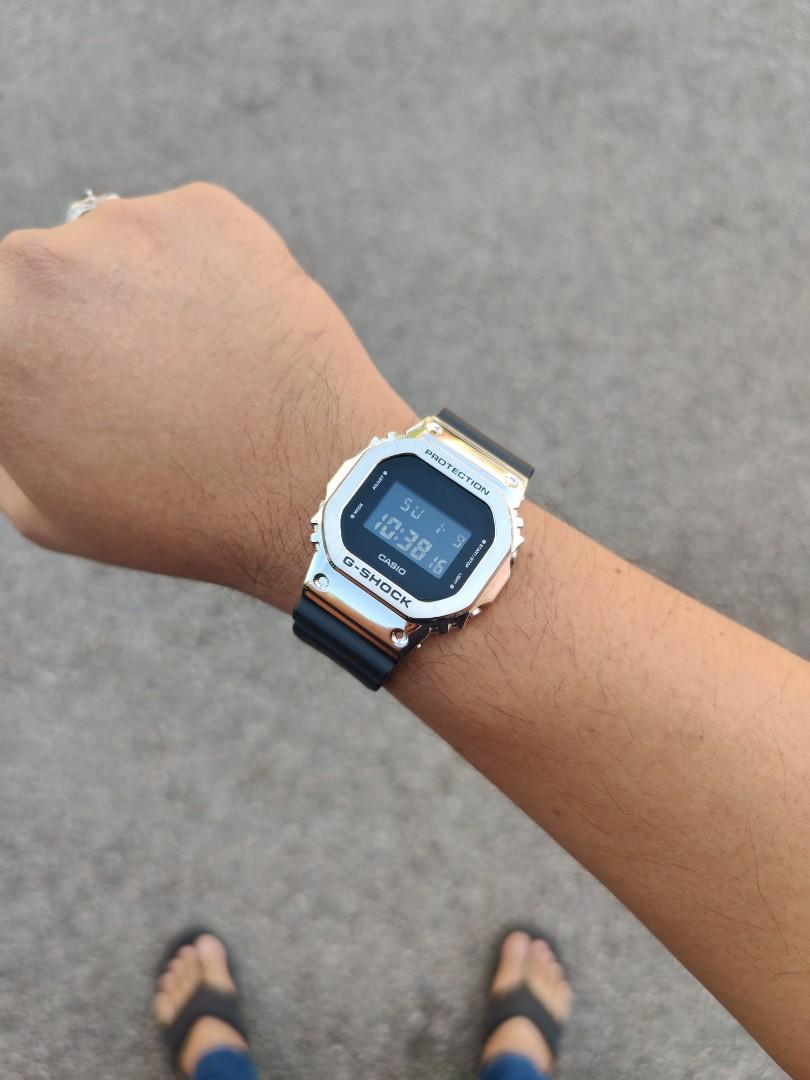 jam g shock petak besi