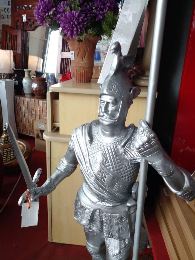 CAST IRON SILVER KNIGHT DECO, Furniture & Home Living, Home Decor, Vases & Decorative Bowls on