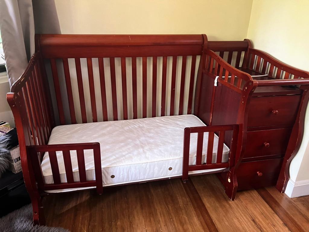 Crib cherry wood discount
