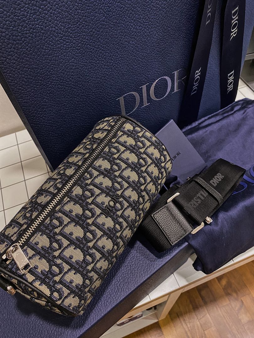 DIOR Roller Messenger Bag, Men's Fashion, Bags, Sling Bags on Carousell