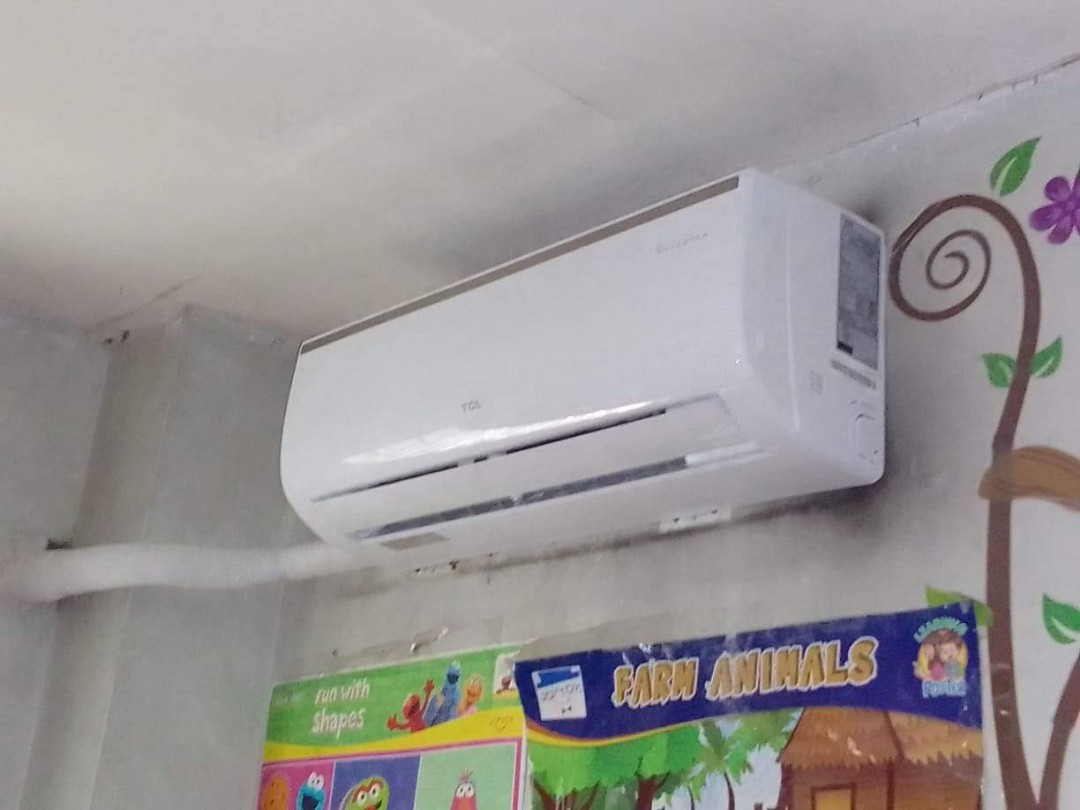 Free installation brand new aircon with free installation, TV & Home Appliances, Air