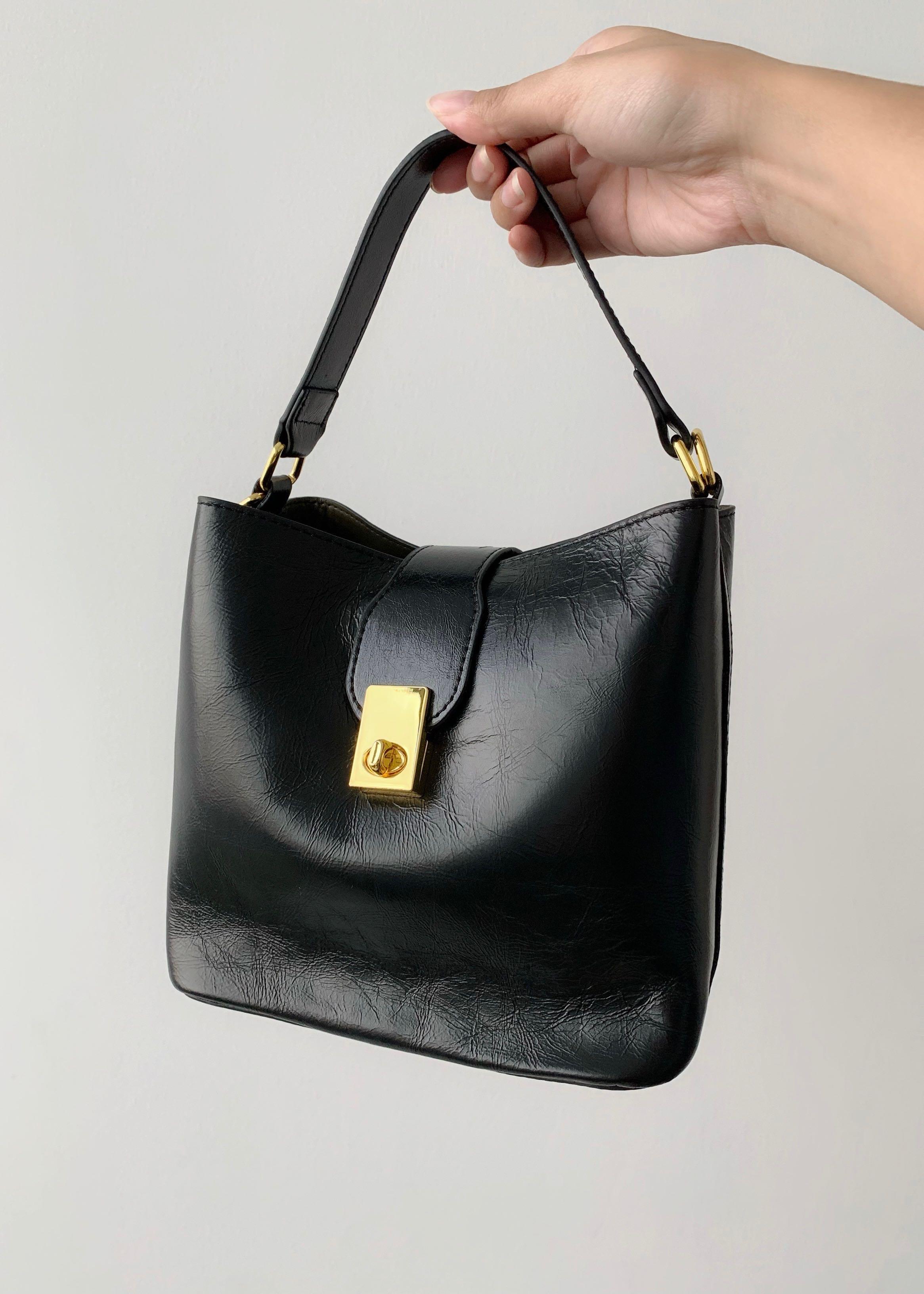 Genuine Leather Bucket Crossbody Bag In Black, Women's Fashion, Bags