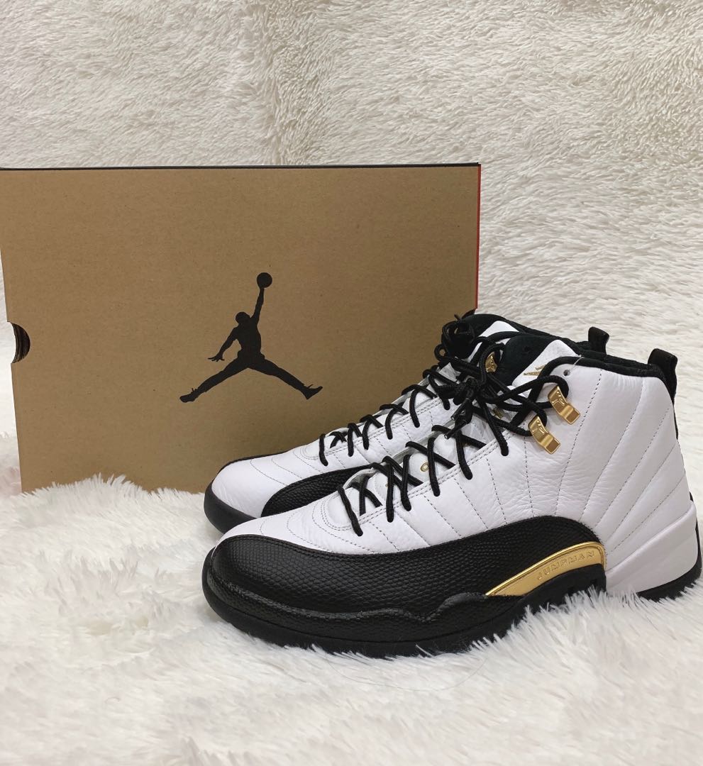 royalty taxi 12