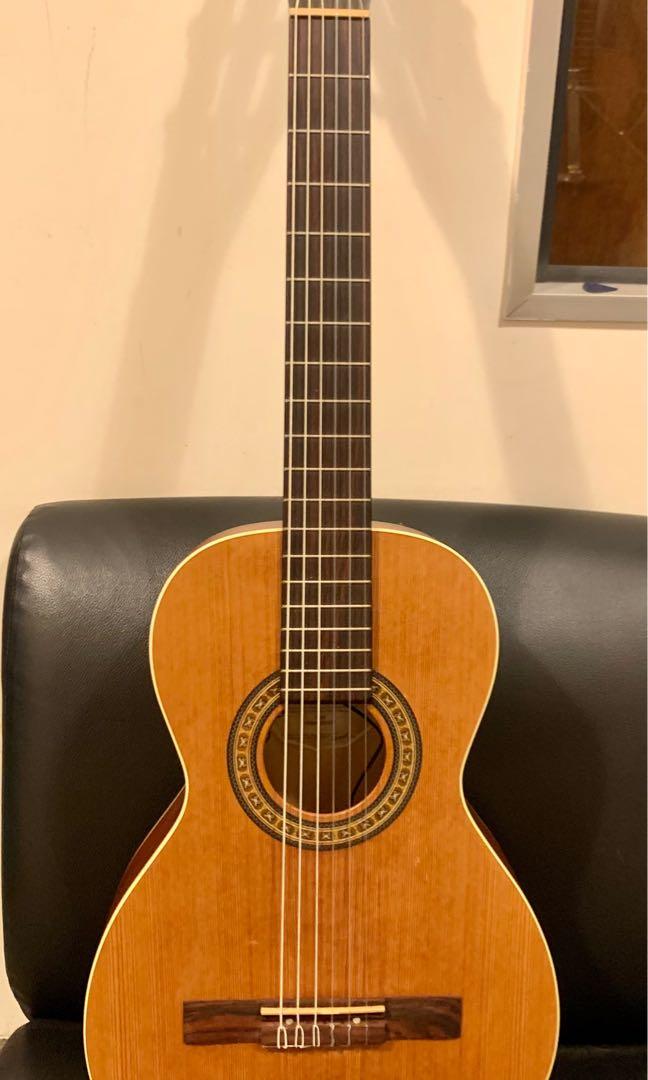 La Patrie Motif EQ Solid Cedar Top Parlor Nylon Guitar Made In Canada