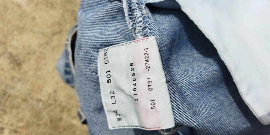 levis 501 japan market Vintage @1997, Fesyen Pria, Pakaian , Bawahan di  Carousell
