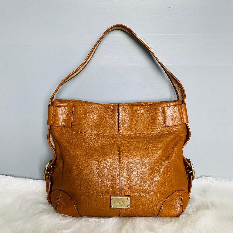 Michael kors griffin clearance large leather shoulder bag