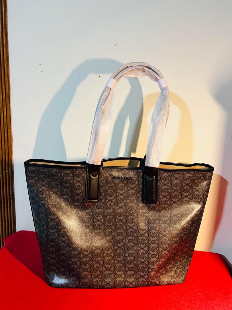 Michael Kors Jodie Large Logo Jacquard Tote Bag, Women's Fashion, Bags &  Wallets, Tote Bags on Carousell