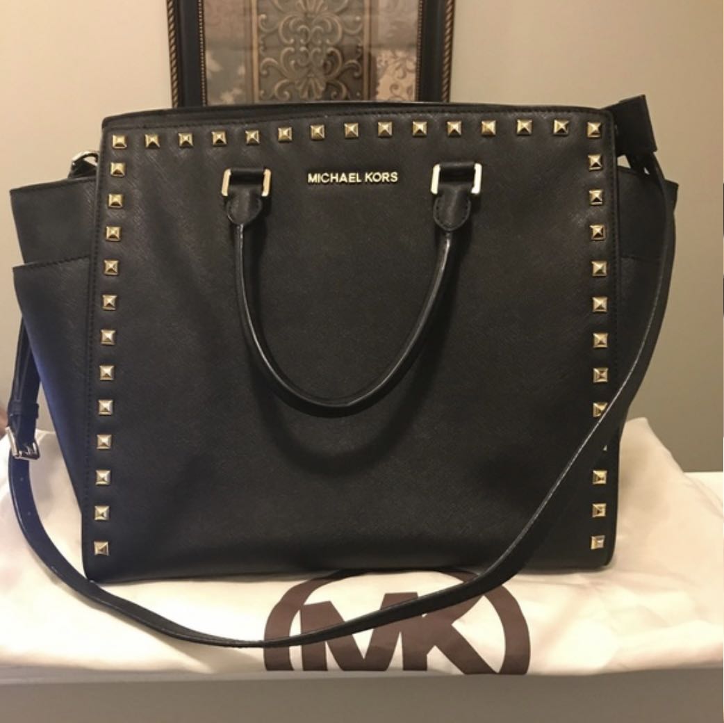 Michael Kors Selma Large, Luxury, Bags & Wallets on Carousell