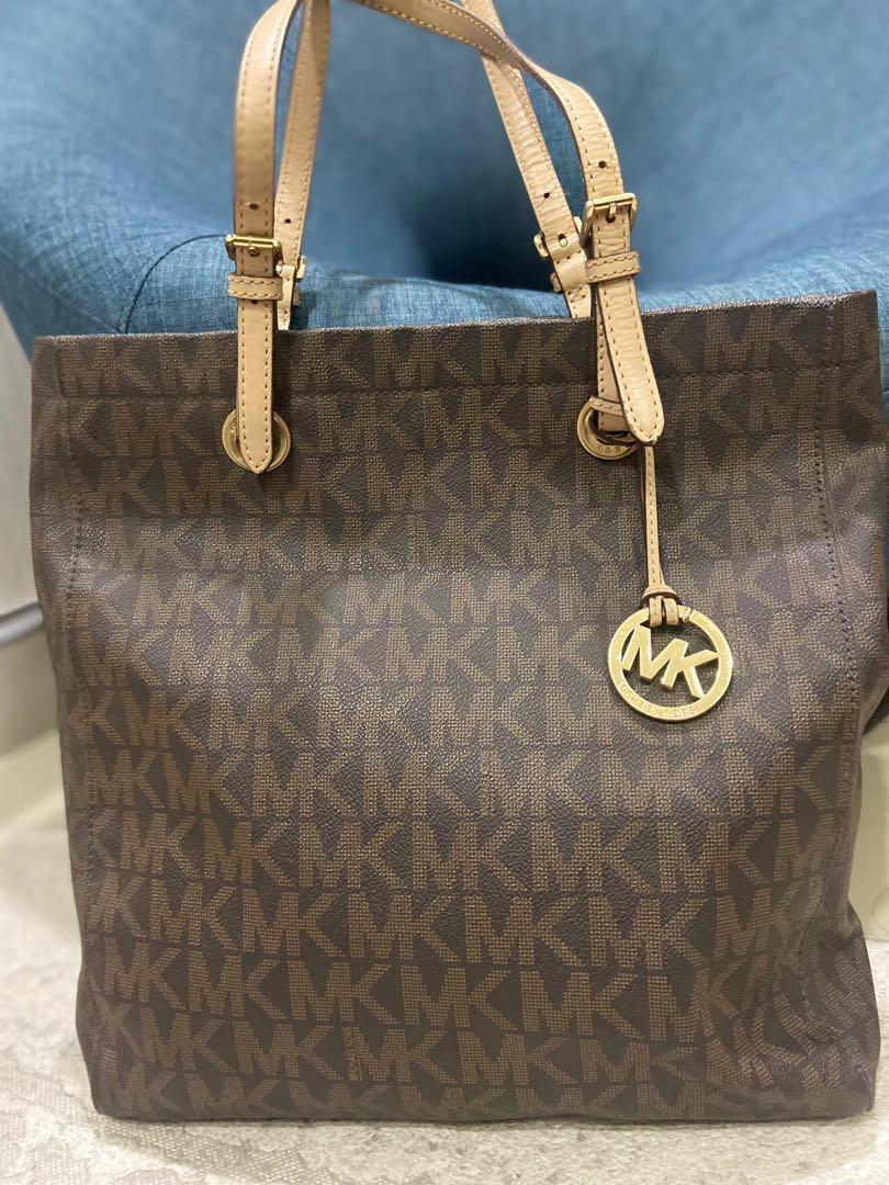 Michael Kors Tote Bag, Women's Fashion, Bags & Wallets, Tote Bags on  Carousell