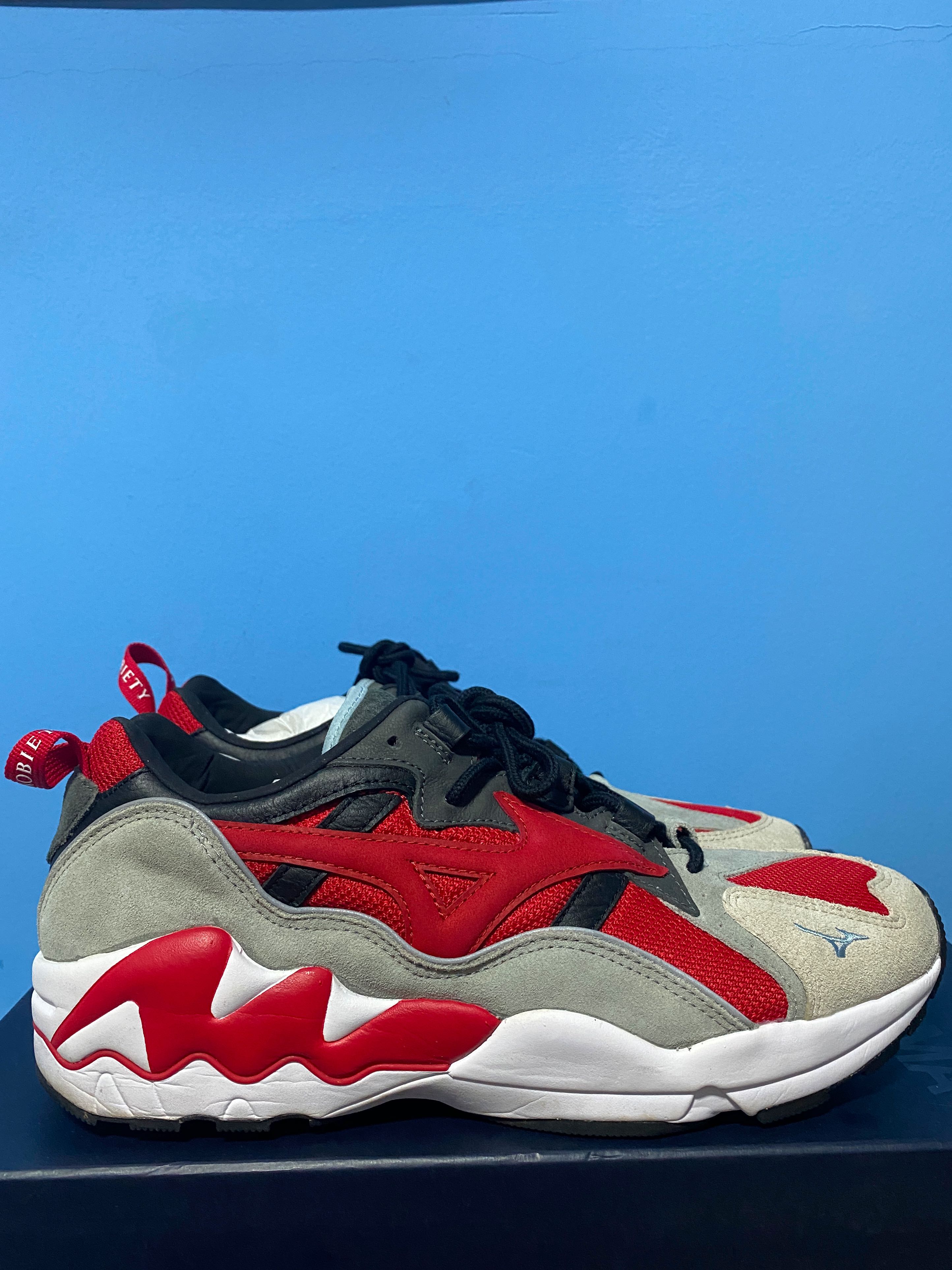 Mizuno Wave Rider Phoenix ‘Highsnobiety’