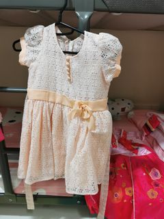 (Category: ) located in . Submitted by misspatcake (Listing ID 1142576716, Image 1). Description: .