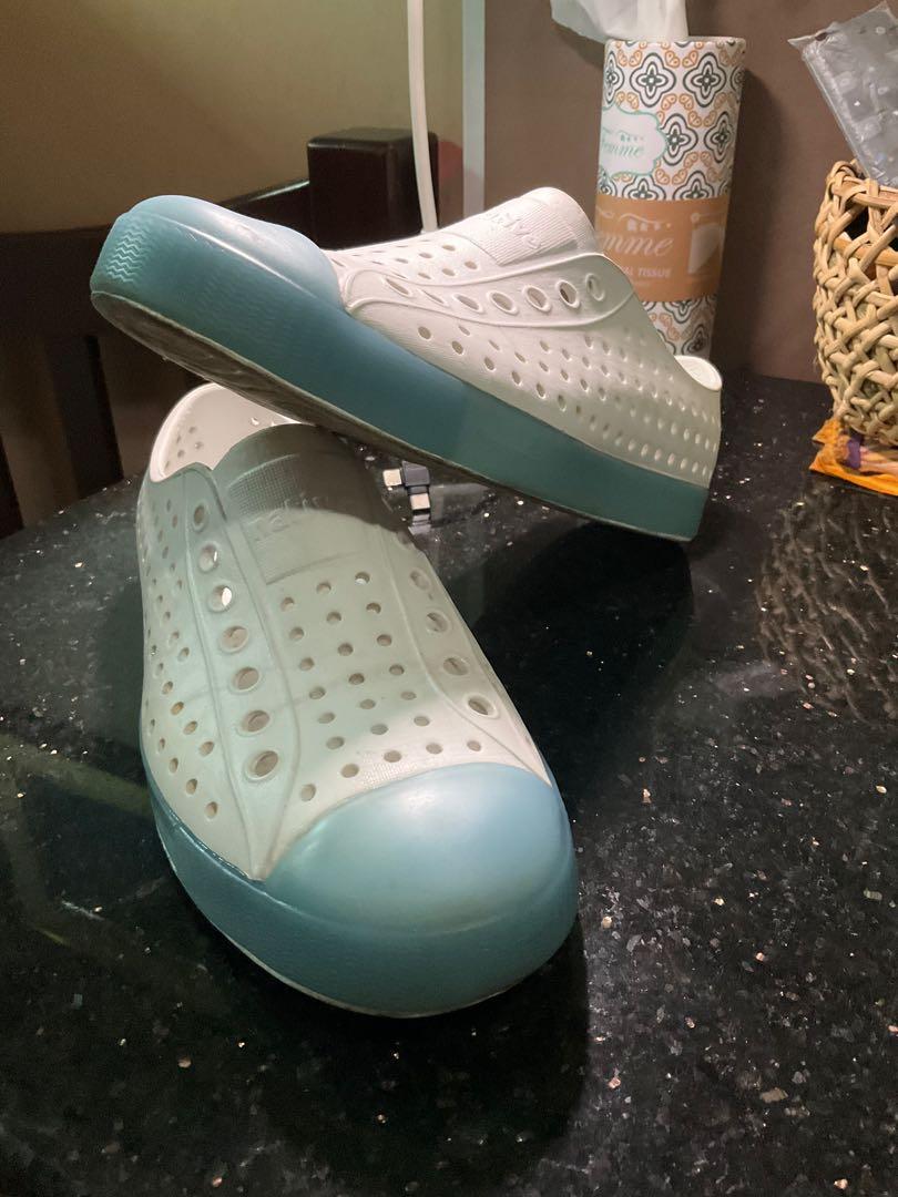 Sperry crocs deals