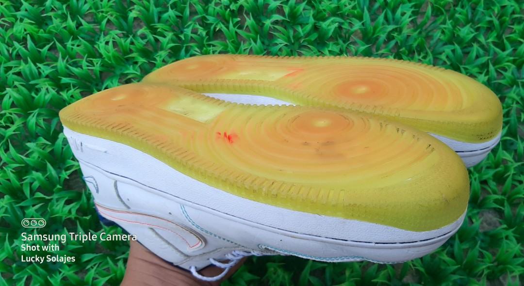 Air force 1 deals outside the lines