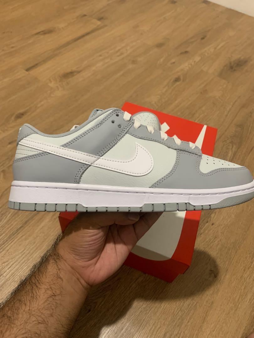 nike dunks white and grey