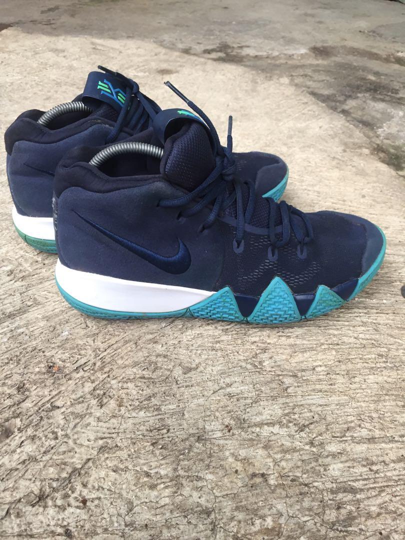 kyrie 4 size 9
