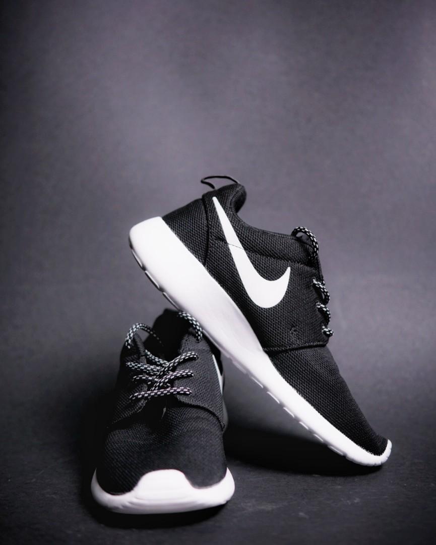 Nike roshe run hot sale full black original