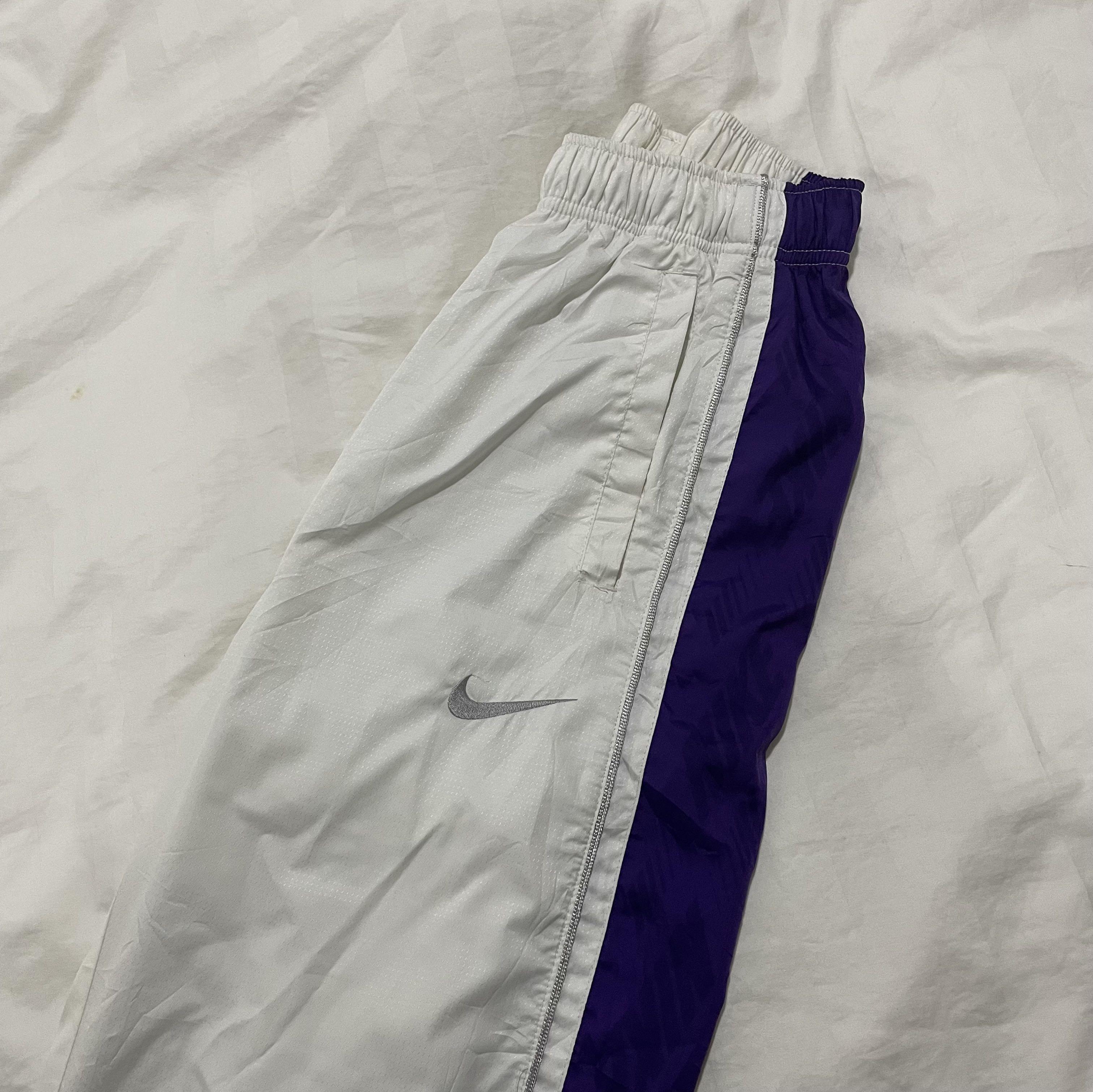 Nike store vintage sweatpants