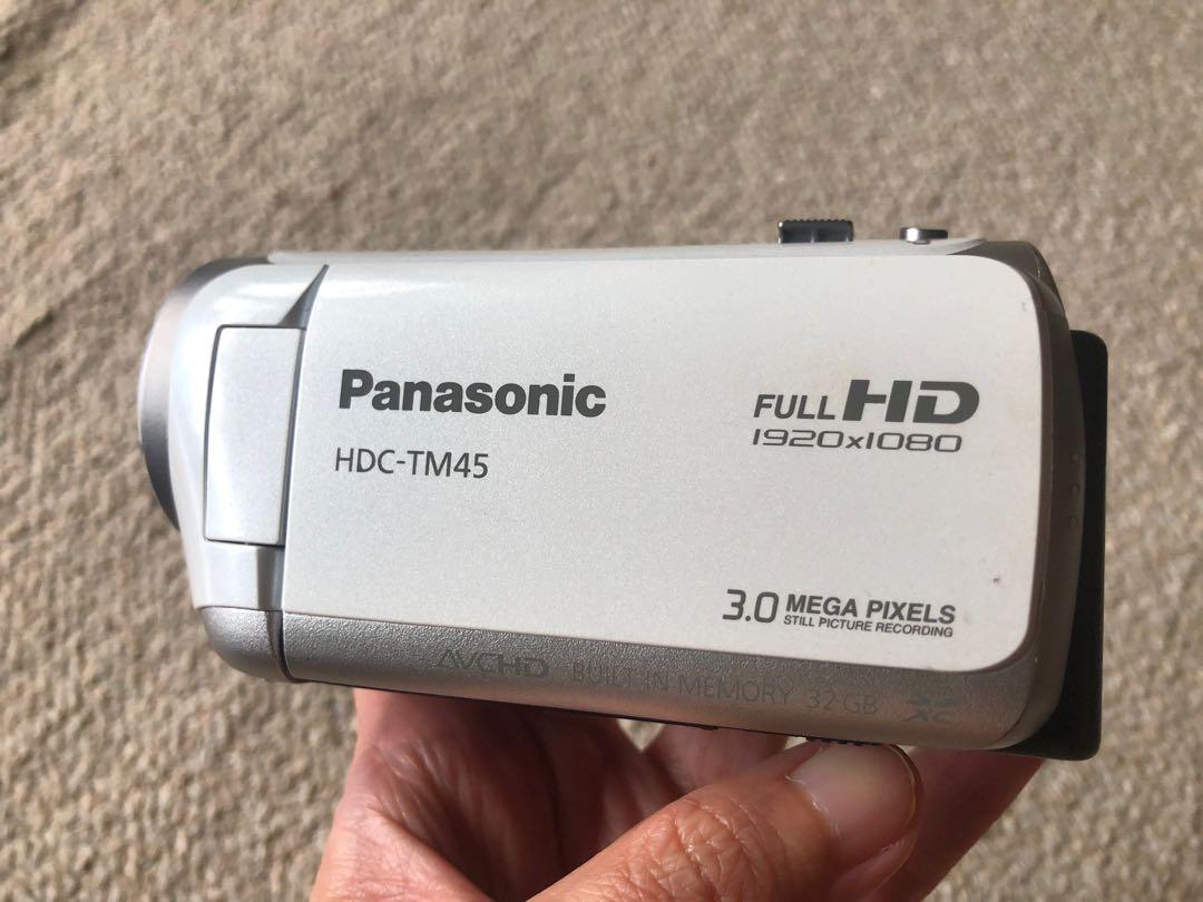 Panasonic HDC-TM45 3.0 Mega Pixel 32 GB, Fotografi di Carousell