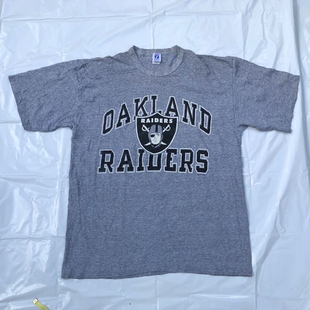 PO VINTAGE 90'S SPORTS NFL FOOTBALL OAKLAND RAIDERS GRAY T SHIRT XL UNISEX,  Men's Fashion, Tops & Sets, Tshirts & Polo Shirts on Carousell