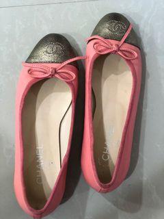 Pre-owned Chanel flat Shoes  (size 36)