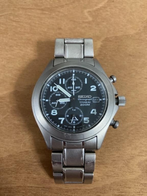 Seiko chronograph titanium 200m on sale
