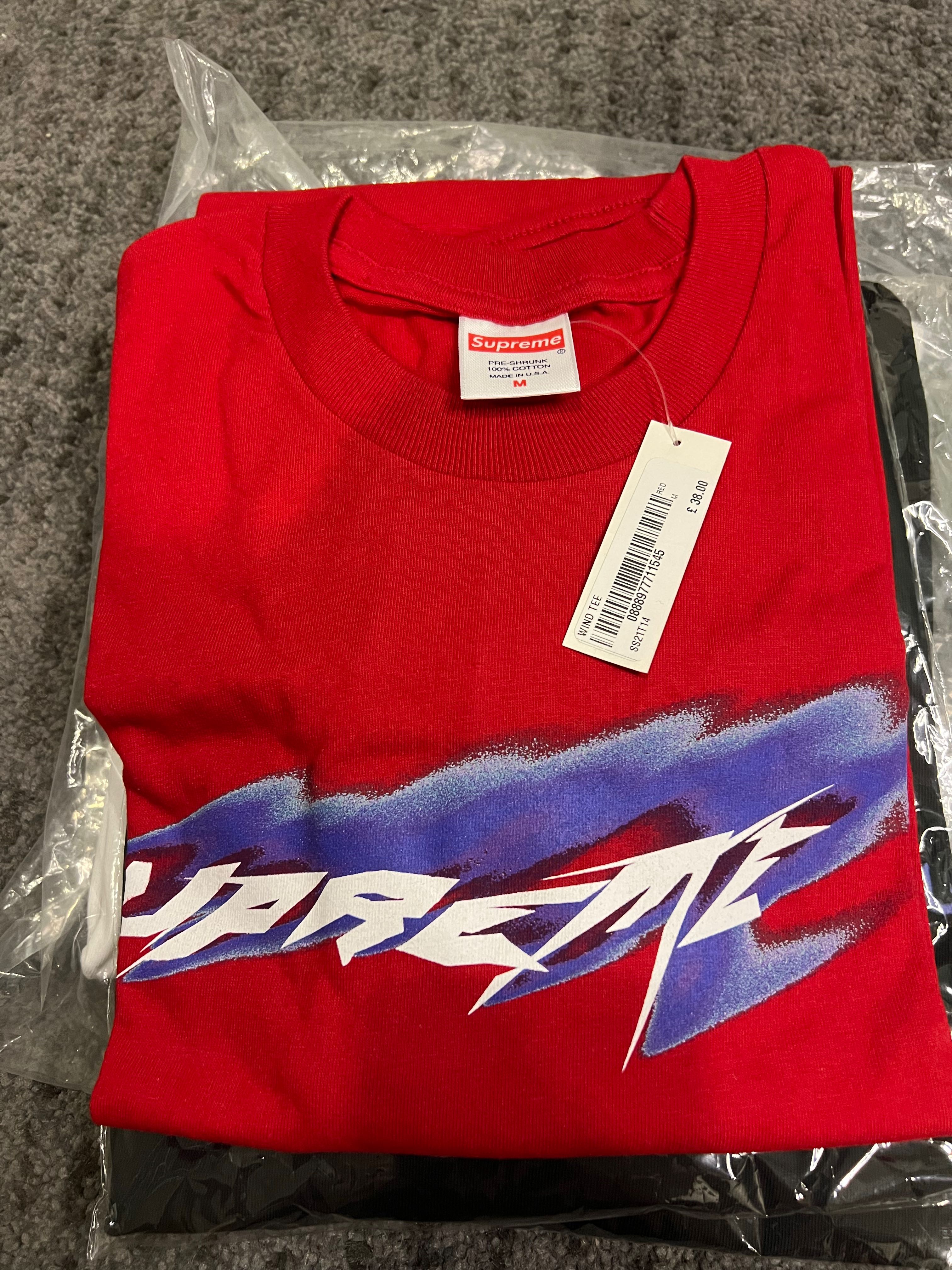 Wind discount tee supreme