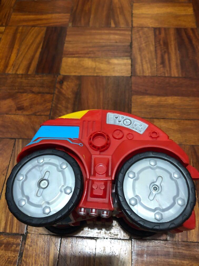 transformers car (Category: Vehicle & Diecast Models) located in Manila. Submitted by earlybrd (Listing ID 1142624423, Image 2). Description: .