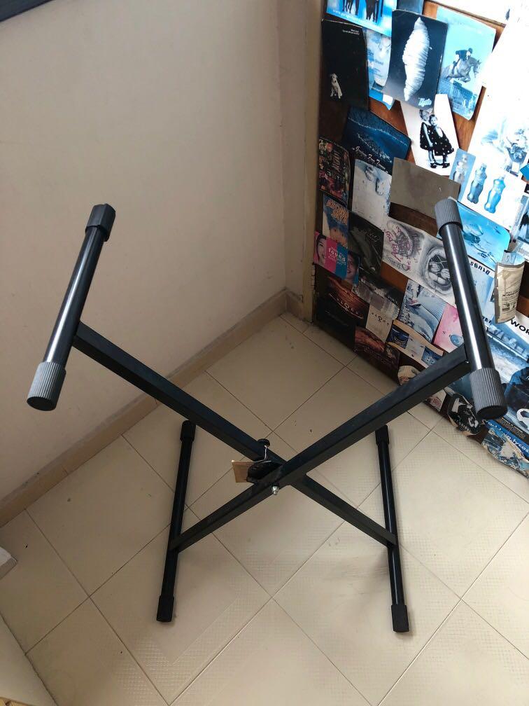Ultimate Keyboard Stand, Hobbies & Toys, Music & Media, Music