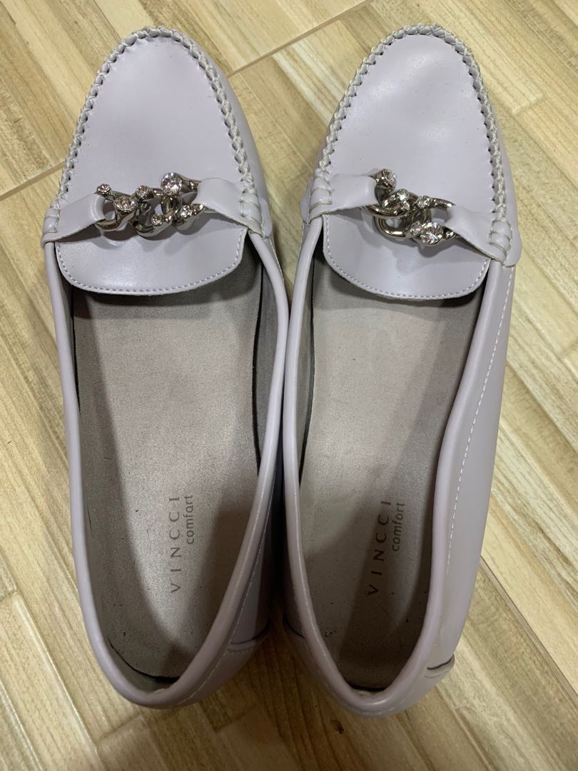 Vincci shoes, Women's Fashion, Footwear, Flats on Carousell