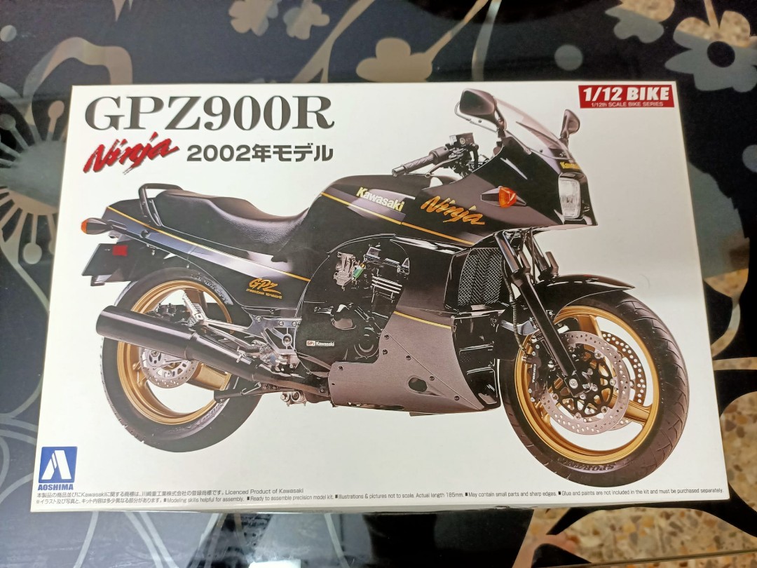 Maquette Moto AOSHIMA 1/12, Kawasaki GPZ900R Ninja 2002, Réf 10, Neuve