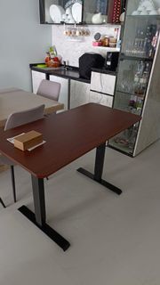 Ergonomic tables Collection item 3