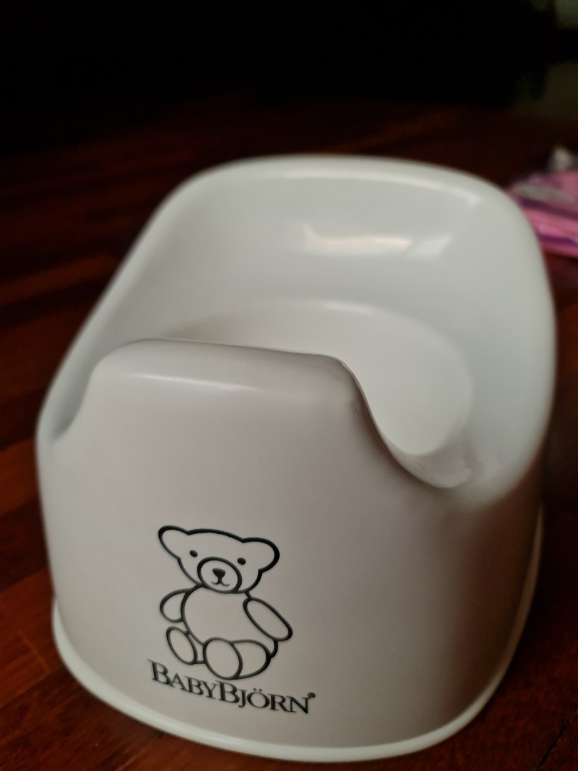Baby bjorn top little potty