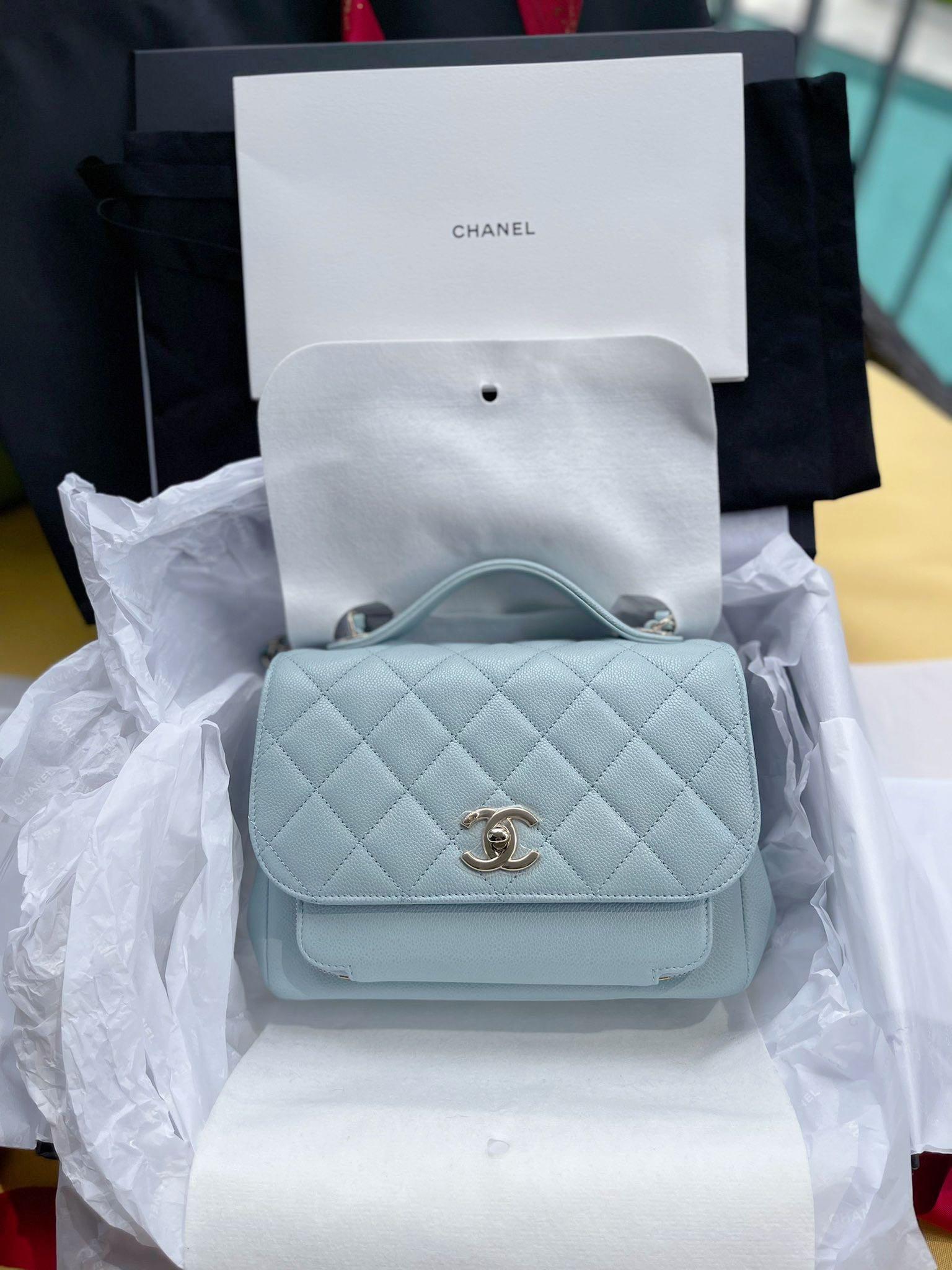 CHANEL 22P Business Affinity Light Blue Medium Caviar, Luxury, Bags &  Wallets on Carousell