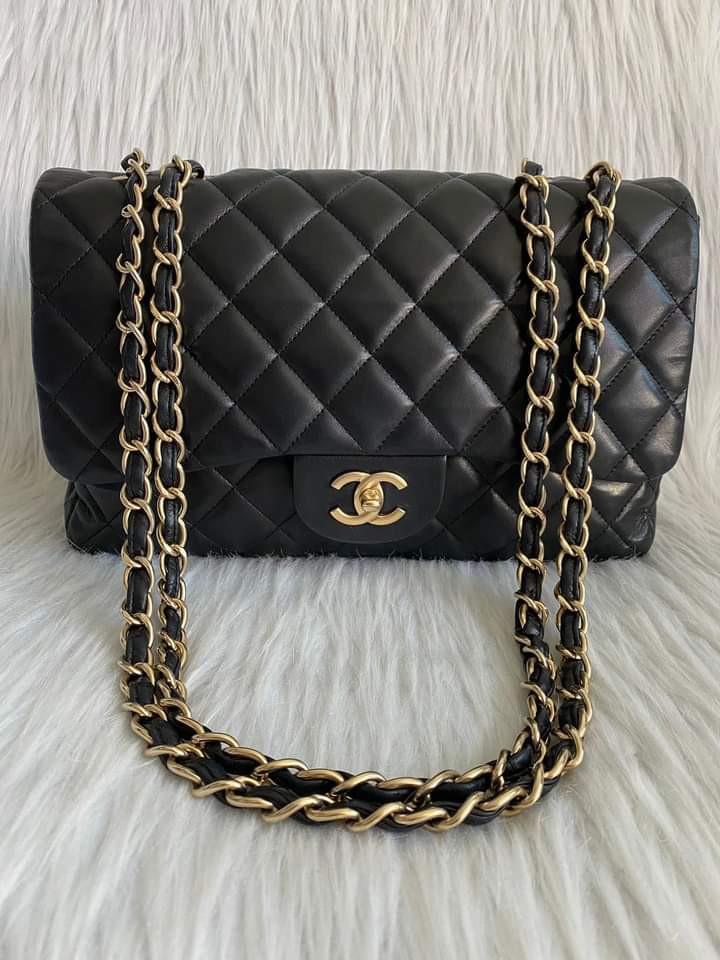Chanel Jumbo Single Flap (Category: Luxury Bags & Wallets) located in Manila. Submitted by bagislifeshop (Listing ID 1146360026, Image 2). Description: ▪️Chanel Jumbo single flap▪️ ☑️Available in Manila ✅No hologram ( S13) ✅Condition: 8/10 ✅Black in GHW ✅Material: lambskin leather ✅Inclusions: entrupy certificate, booklet and authenticity card.
