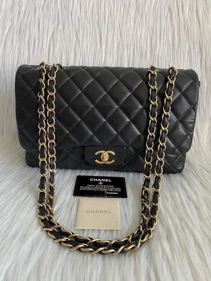 Chanel Jumbo Single Flap (Category: Luxury Bags & Wallets) located in Manila. Submitted by bagislifeshop (Listing ID 1146360026, Image 1). Description: ▪️Chanel Jumbo single flap▪️ ☑️Available in Manila ✅No hologram ( S13) ✅Condition: 8/10 ✅Black in GHW ✅Material: lambskin leather ✅Inclusions: entrupy certificate, booklet and authenticity card.