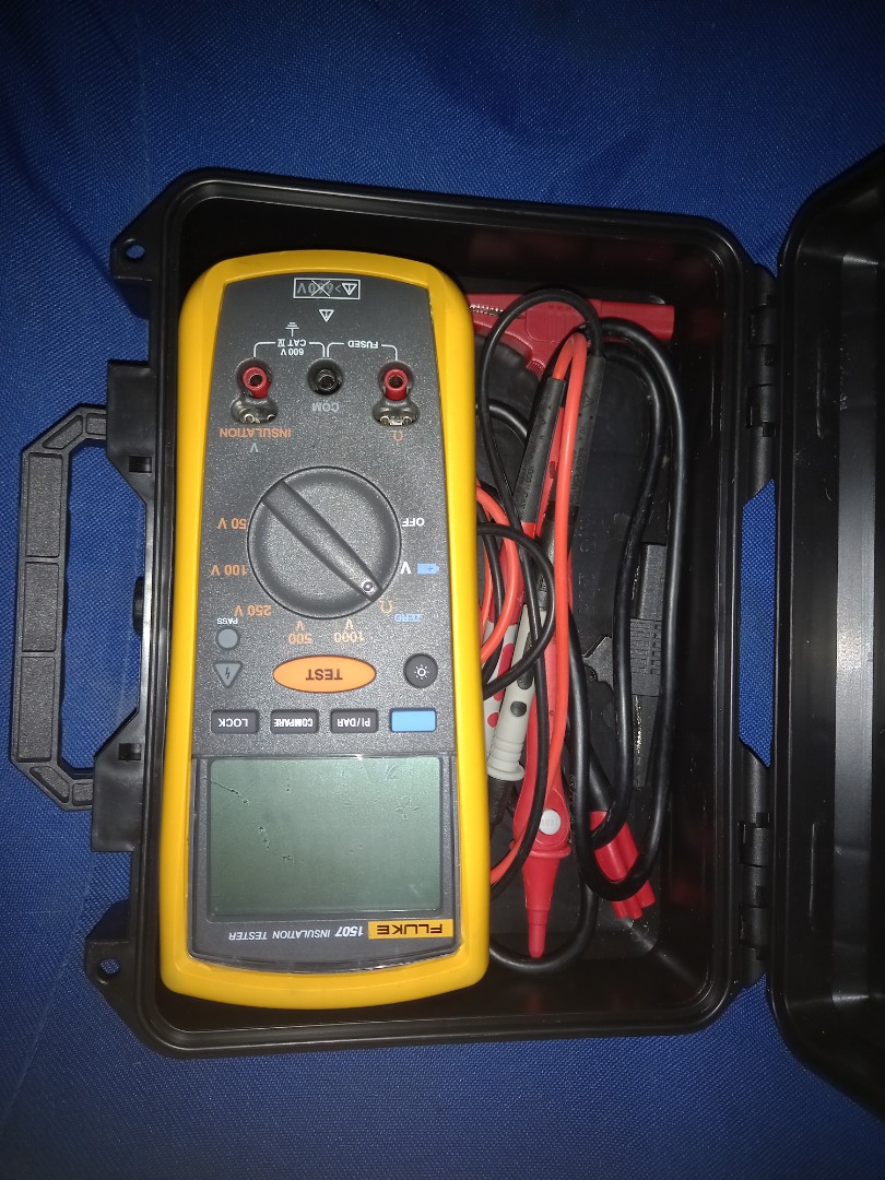 FLUKE 1507 INSULATION TESTER, Commercial & Industrial, Industrial