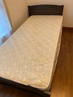 (Category: ) located in . Submitted by susanleesk (Listing ID 1146393794, Image 1). Description: .
