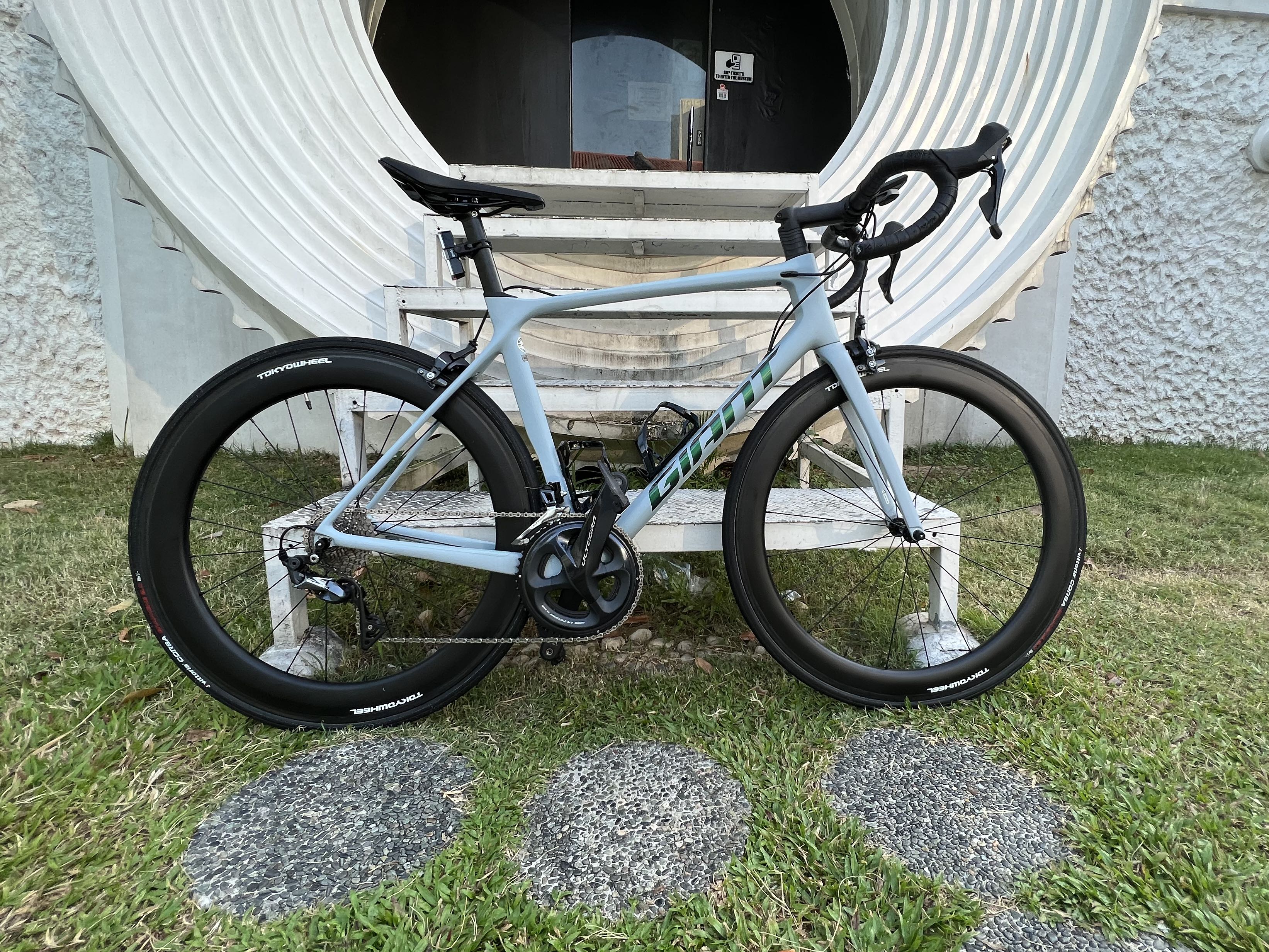 Giant TCR Advanced 1 Carbon Wheelset Sports Equipment Bicycles