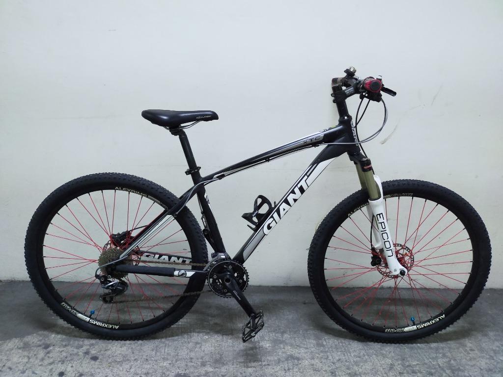 giant xtc 29er 10speed large (Category: Bicycles) located in Manila. Submitted by ultimogizmos (Listing ID 1146415612, Image 3). Description: giant xtc 29er 10speed largegiant xtc 29er deore size large 10speed deore epicon fork large size shimano hydraulic brake swalbe impac ridgepac tires execellent condition.