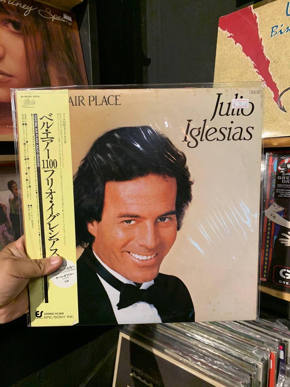 Julio Iglesias Bel Air Place Lp Vinyl Record Piring Hitam Music Media Cd S Dvd S