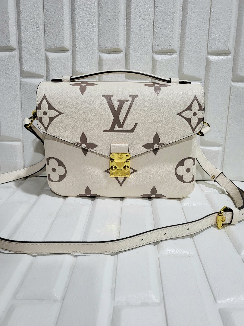Louis Vuitton Metis Bicolor, Luxury, Bags & Wallets on Carousell