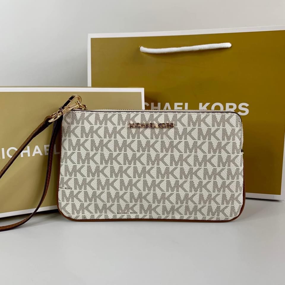 Michael kors wristlet pouch hotsell