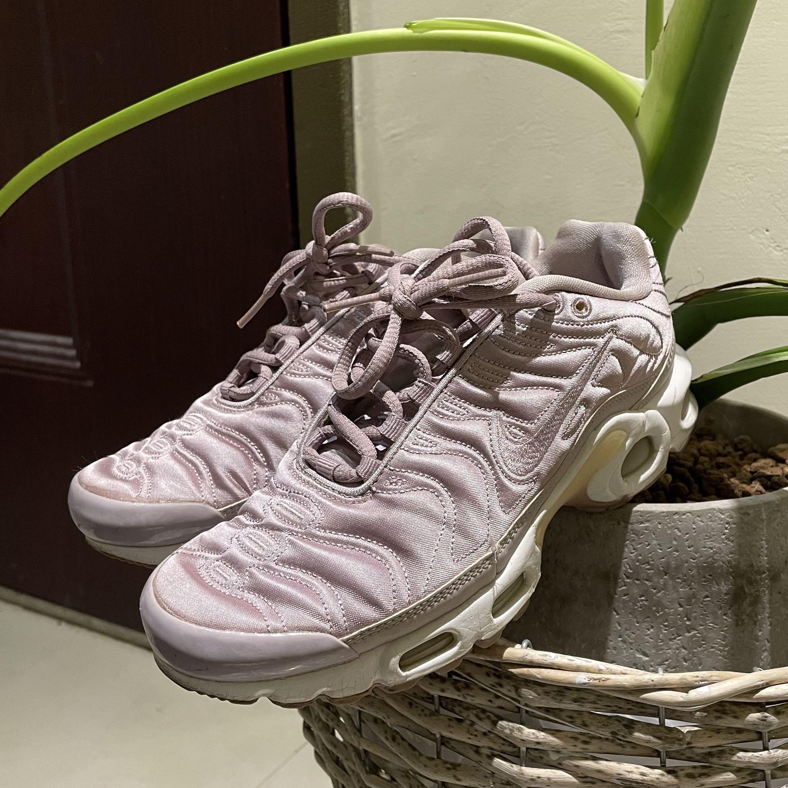 Womens air max best sale plus se