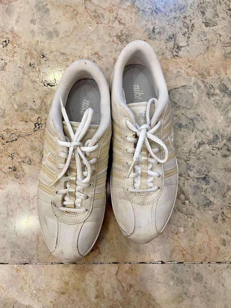 Nike Women's Sneakers (Category: Sneakers) located in Mandaluyong City. Submitted by jamieapple (Listing ID 1146523409, Image 2). Description: Nike Women's sneakers US 7 / EUR 38 No box.