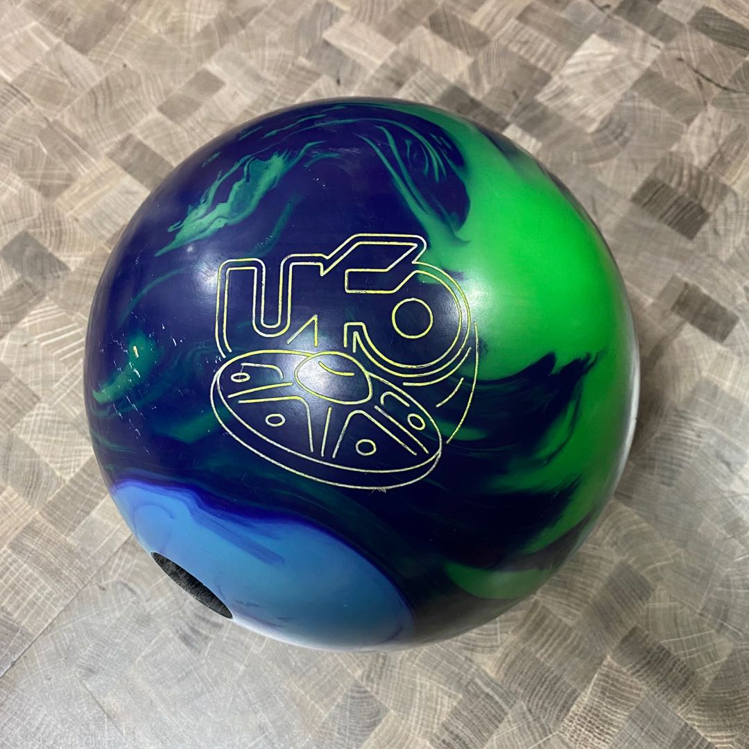 Roto Grip UFO bowling ball, Sports Equipment, Sports & Games, Billiards