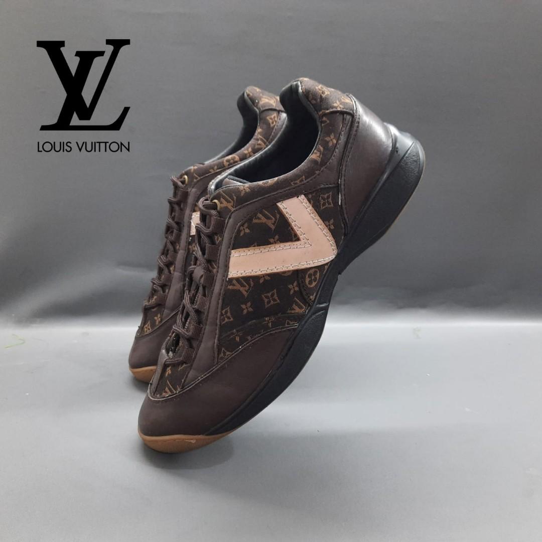 Sepatu Louis Vuitton Original made in china, Fesyen Pria, Sepatu , Sneakers  di Carousell