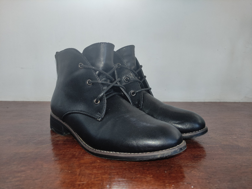Shuropody Ankle Boots Women s Fashion Footwear Boots on Carousell