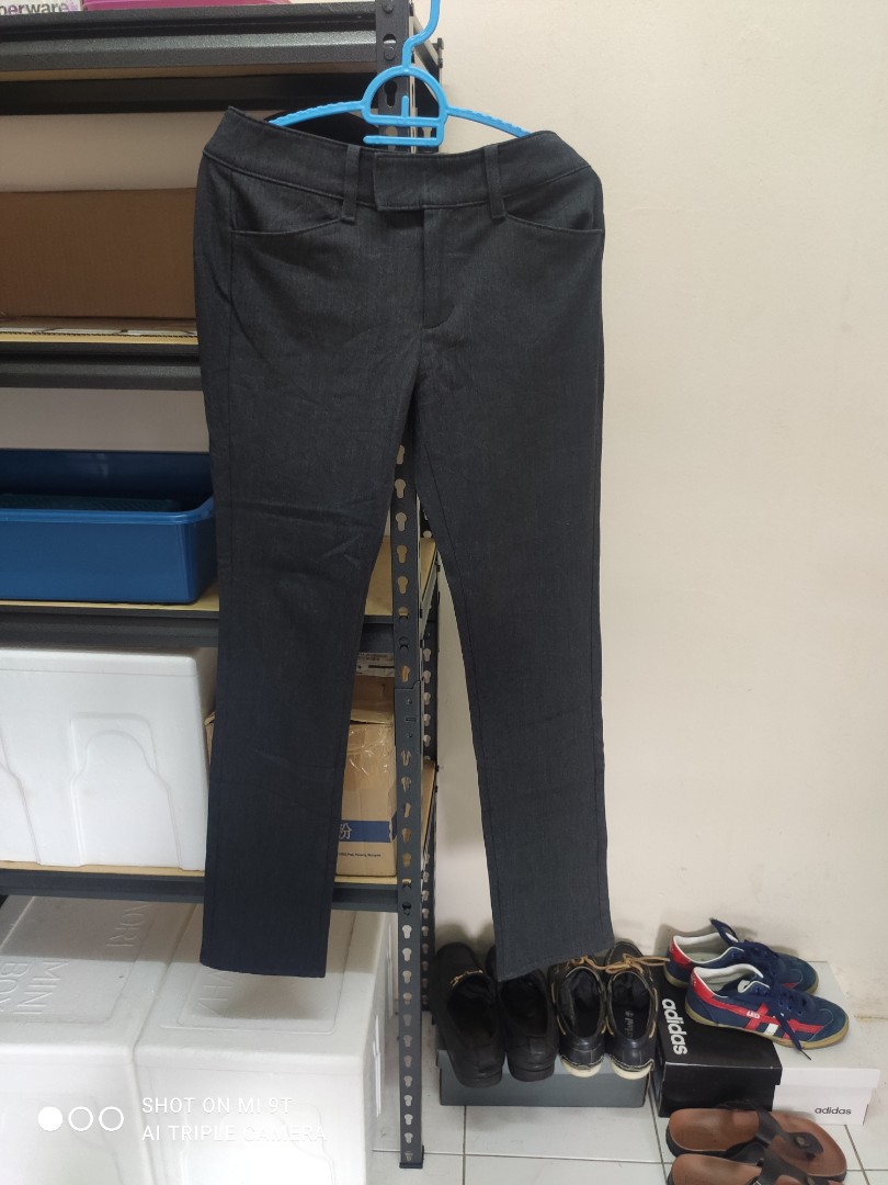 Slack Uniqlo, Men's Fashion, Bottoms 