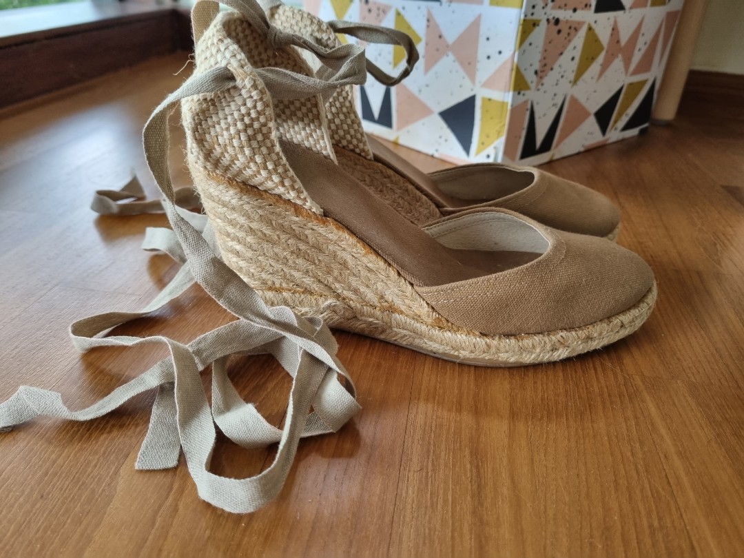 Spanish AnkleTie Wedge Pumps, Women's Fashion, Footwear, Wedges on