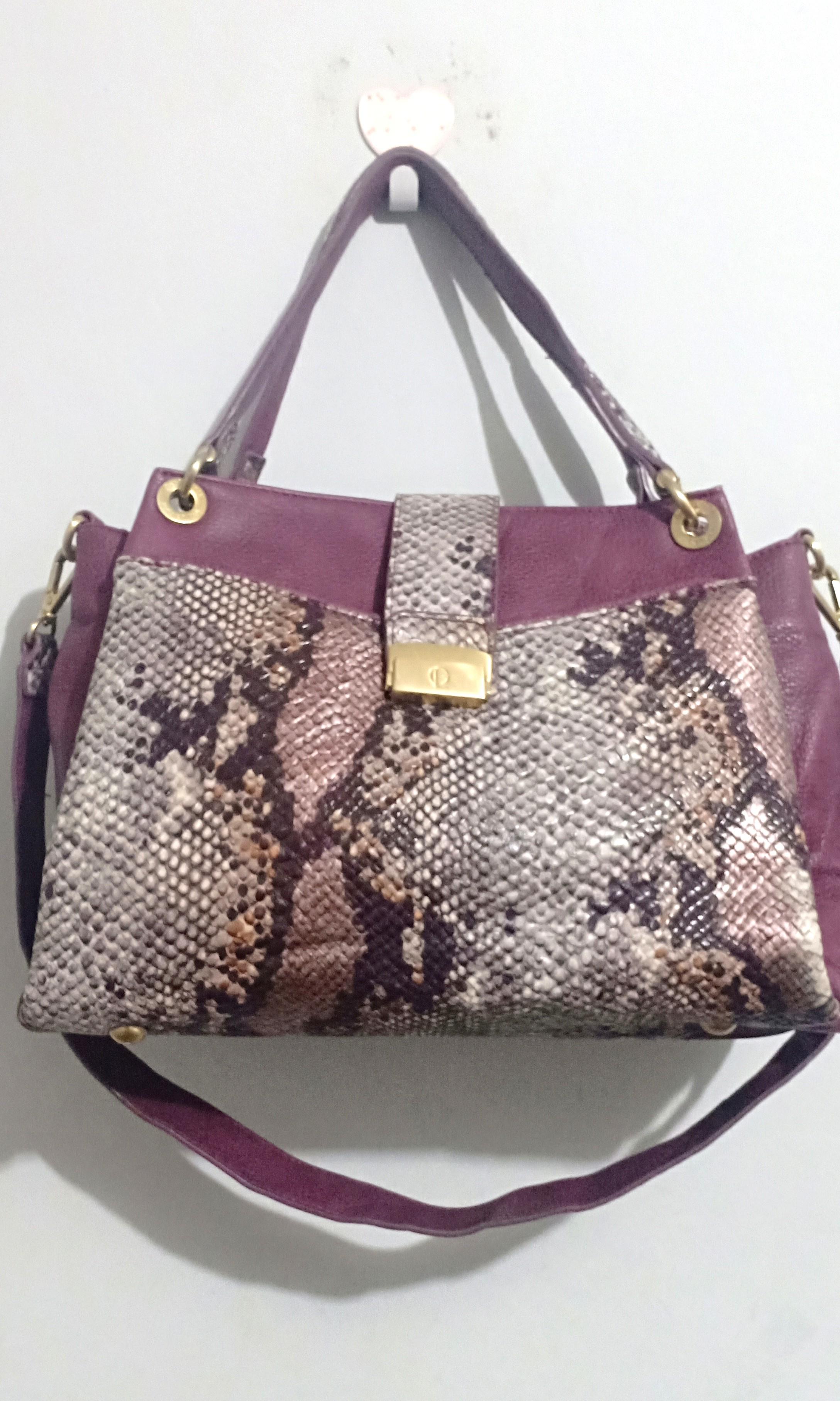 Tas Guy Laroche Sling Bag